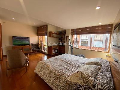 Apartamento de 4 alcobas en venta en Colina Campestre Gratamira, Bogotá, 190 m² · foto 14 de 17
