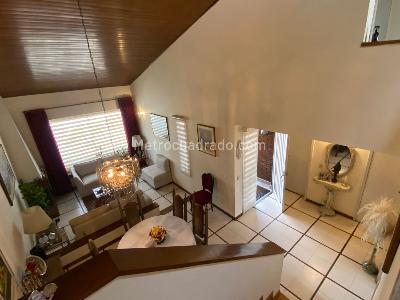 Casa de 4 alcobas en venta en Modelia Hayuelos, Bogotá, 165 m² · foto 13 de 14