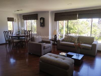 Apartamento de 3 alcobas en venta en San Patricio, Bogotá, 140 m² · foto 4 de 8