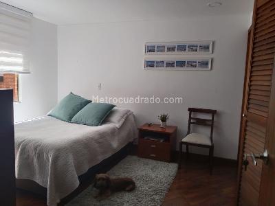 Apartamento de 3 alcobas en venta en San Patricio, Bogotá, 140 m² · foto 6 de 8