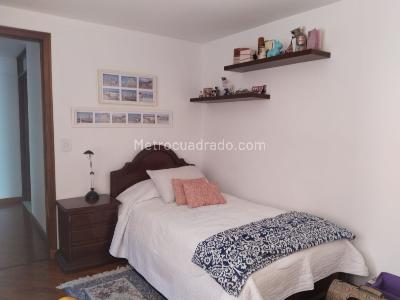Apartamento de 3 alcobas en venta en San Patricio, Bogotá, 140 m² · foto 7 de 8