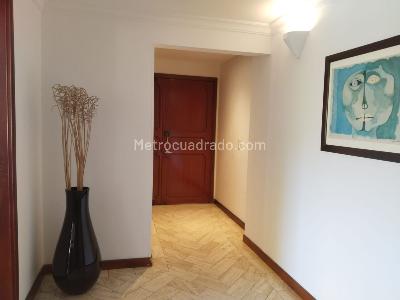 Apartamento de 3 alcobas en venta en San Patricio, Bogotá, 140 m² · foto 8 de 8
