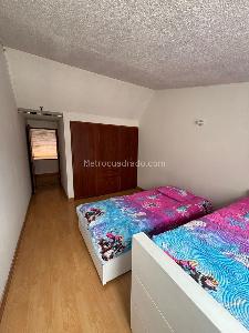 Casa de 5 alcobas en venta en Las Villas Niza, Bogotá, 330 m² · foto 16 de 17