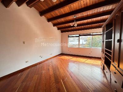 Casa de 5 alcobas en venta en Las Villas Niza, Bogotá, 330 m² · foto 17 de 17