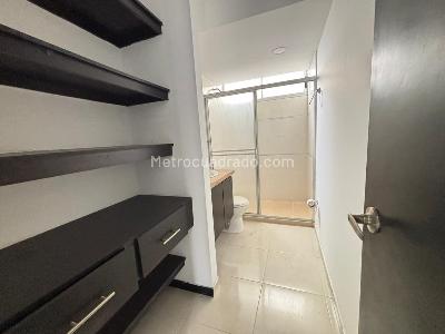 Apartamento en venta en El Bosque, Cali · foto 8 de 14