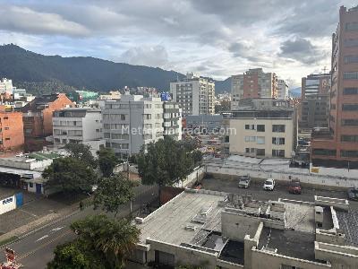 Apartamento de 2 alcobas en venta en Chico Norte, Bogotá, 97 m² · foto 9 de 20