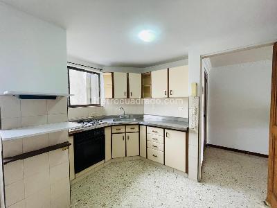 Apartamento de 3 alcobas en venta en El Ingenio, Cali, 119 m² · foto 2 de 16