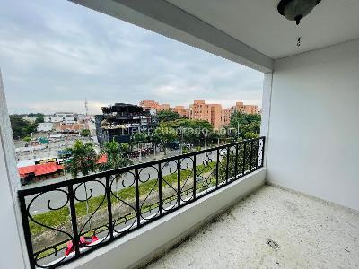 Apartamento de 3 alcobas en venta en El Ingenio, Cali, 119 m² · foto 6 de 16