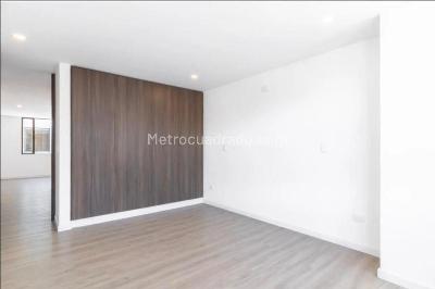 Apartaestudio en venta en Santa Barbara Central, Bogotá, 60 m² · foto 5 de 8