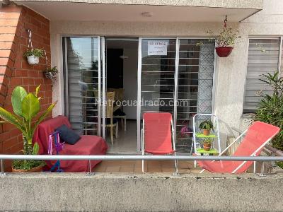 Apartamento de 3 alcobas en venta en Colinas El Bosque, Cali, 58 m² · foto 3 de 13