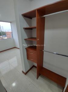 Apartamento en venta en Prados Del Norte, Cali · foto 14 de 18