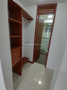 Apartamento en venta en Prados Del Norte, Cali · foto 16 de 18