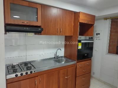Apartamento en venta en Prados Del Norte, Cali · foto 6 de 18