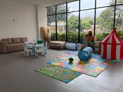 Apartamento de 2 alcobas en venta en Country Contador, Bogotá, 89 m² · foto 16 de 18