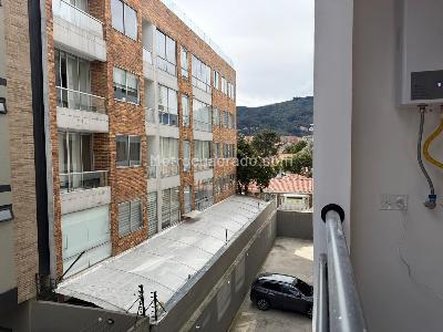 Apartamento de 2 alcobas en venta en Country Contador, Bogotá, 89 m² · foto 3 de 18