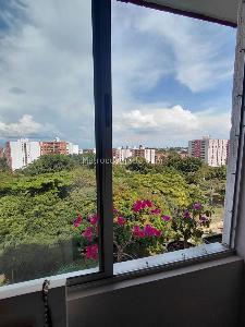 Apartamento de 3 alcobas en venta en La Flora, Cali, 89 m² · foto 14 de 19