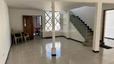 Casa de 5 alcobas en venta en Olaya Herrera, Bogotá, 299 m² · foto 11 de 20