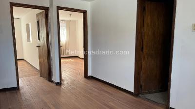 Casa de 5 alcobas en venta en Olaya Herrera, Bogotá, 299 m² · foto 12 de 20