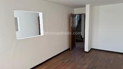 Casa de 5 alcobas en venta en Olaya Herrera, Bogotá, 299 m² · foto 13 de 20