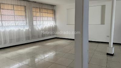 Casa de 5 alcobas en venta en Olaya Herrera, Bogotá, 299 m² · foto 9 de 20