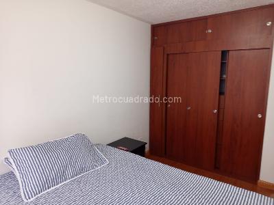 Casa en venta en Alamos, Bogotá · foto 8 de 20