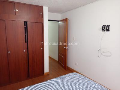 Casa en venta en Alamos, Bogotá · foto 9 de 20