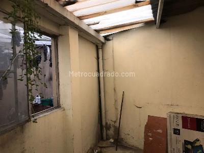 Casa de 3 alcobas en venta en Rafael Uribe, Bogotá, 450 m² · foto 4 de 20