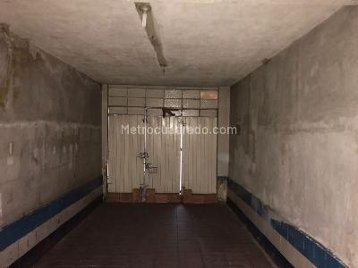 Casa de 3 alcobas en venta en Rafael Uribe, Bogotá, 450 m² · foto 5 de 20