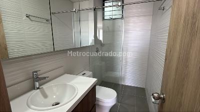 Apartamento de 3 alcobas en arriendo en San Jose Obrero, Bogotá, 80 m² · foto 17 de 20
