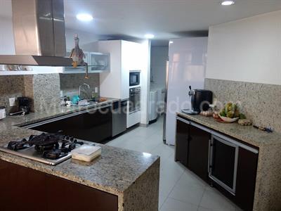 Apartamento de 3 alcobas en venta en Santa Paula, Bogotá, 172 m² · foto 7 de 20