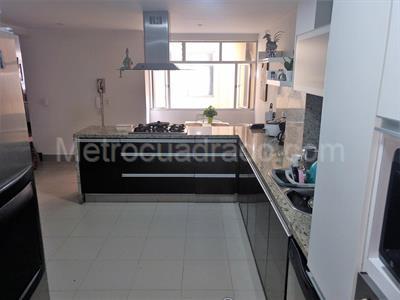 Apartamento de 3 alcobas en venta en Santa Paula, Bogotá, 172 m² · foto 9 de 20
