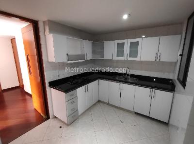 Apartamento en venta en Santa Barbara, Bogotá · foto 9 de 20
