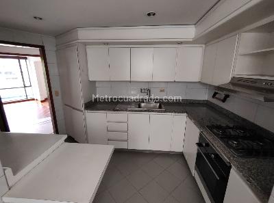 Apartamento en venta en El Chico, Bogotá · foto 8 de 20