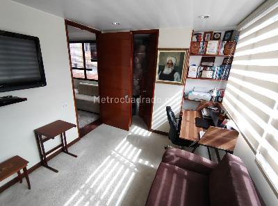 Apartamento de 3 alcobas en venta en Santa Barbara Occidental, Bogotá, 144 m² · foto 13 de 20
