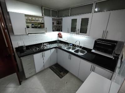 Apartamento de 3 alcobas en venta en Santa Barbara Occidental, Bogotá, 144 m² · foto 19 de 20