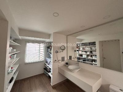 Casa de 3 alcobas en venta en Recreo De Los Frailes Batan, Bogotá, 239 m² · foto 10 de 20