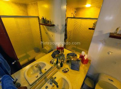 Apartamento de 3 alcobas en venta en Santa Barbara Occidental, Bogotá, 144 m² · foto 14 de 20