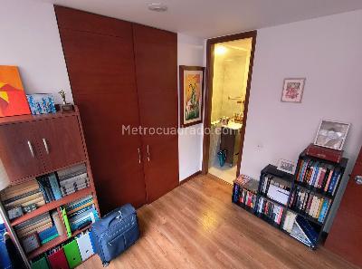 Apartamento de 3 alcobas en venta en Santa Barbara Occidental, Bogotá, 144 m² · foto 19 de 20