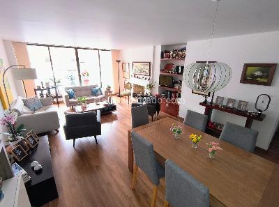 Apartamento de 3 alcobas en venta en Santa Barbara Occidental, Bogotá, 144 m² · foto 2 de 20