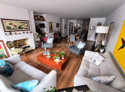 Apartamento de 3 alcobas en venta en Santa Barbara Occidental, Bogotá, 144 m² · foto 4 de 20