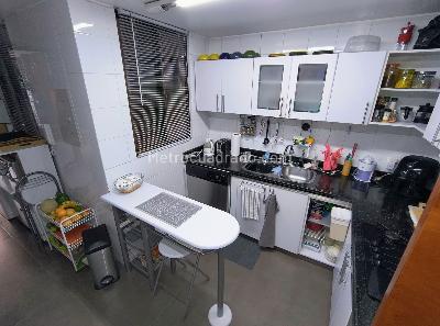 Apartamento de 3 alcobas en venta en Santa Barbara Occidental, Bogotá, 144 m² · foto 8 de 20