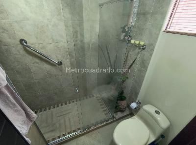 Apartamento de 3 alcobas en venta en La Carolina, Bogotá, 152 m² · foto 16 de 20
