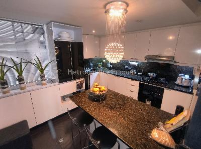 Apartamento de 3 alcobas en venta en La Carolina, Bogotá, 152 m² · foto 18 de 20