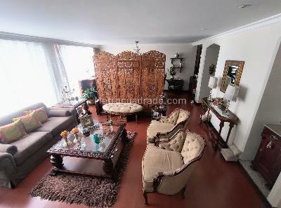 Apartamento de 3 alcobas en venta en La Carolina, Bogotá, 152 m² · foto 2 de 20