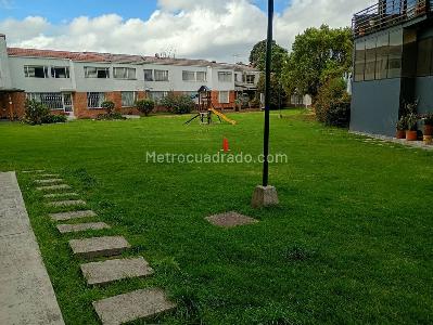 Apartaestudio en venta en Puente Largo Pasadena, Bogotá, 31 m² · foto 17 de 20