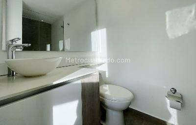 Apartaestudio en arriendo en Chapinero, Bogotá, 27 m² · foto 9 de 20