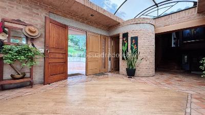 Casa de 4 alcobas en venta en Floresta De La Sabana, Bogotá, 466 m² · foto 3 de 20