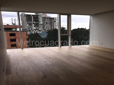 Apartamento de 4 alcobas en venta en El Refugio, Bogotá, 363 m² · foto 14 de 20