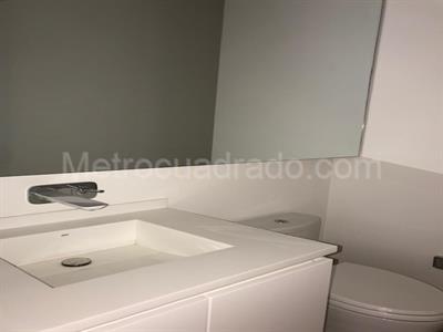 Apartamento de 4 alcobas en venta en El Refugio, Bogotá, 363 m² · foto 7 de 20