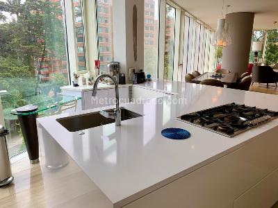 Apartamento de 2 alcobas en venta en Chico Alto Chico, Bogotá, 236 m² · foto 5 de 20